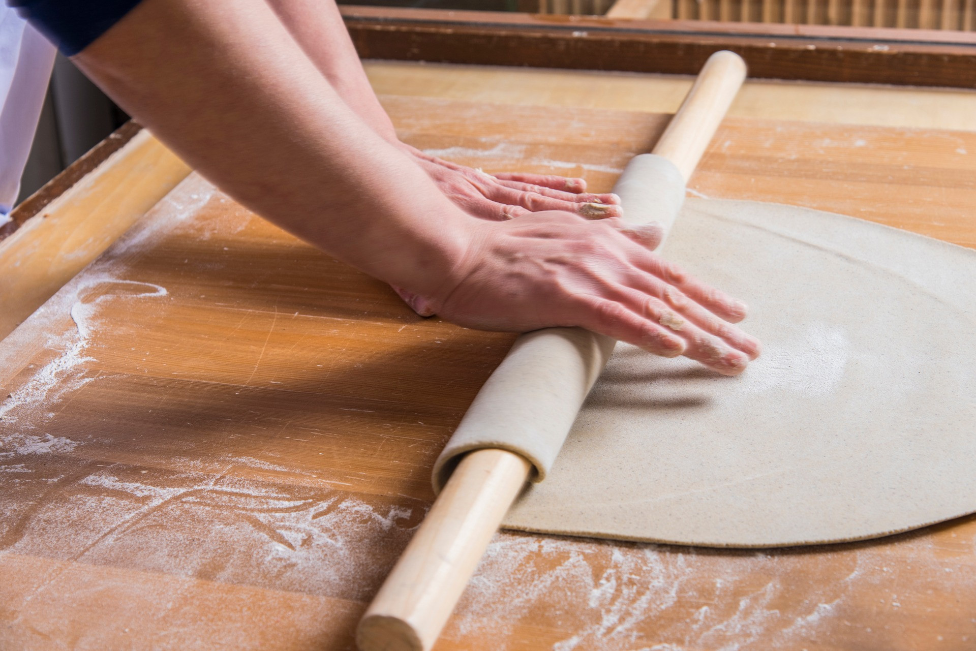 手打ち蕎麦の粉の配合を変えました。蕎麦の香りと味が濃くしっかり感じられます