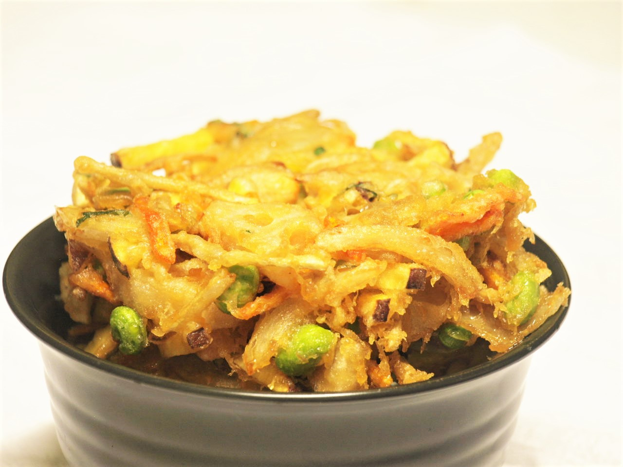 新作発表、10種類の野菜を使ったかき揚げ蕎麦です。